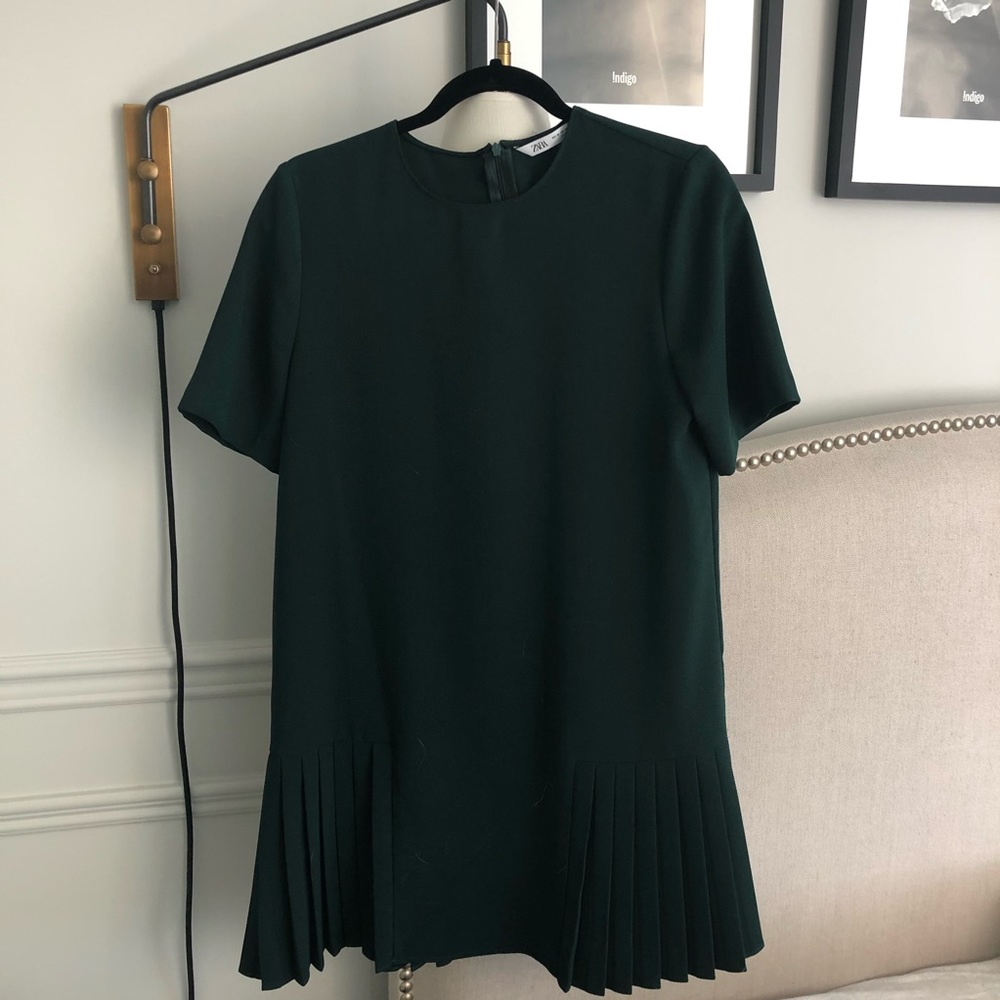 Zara Green Sheath Mini Dress Crew Neck